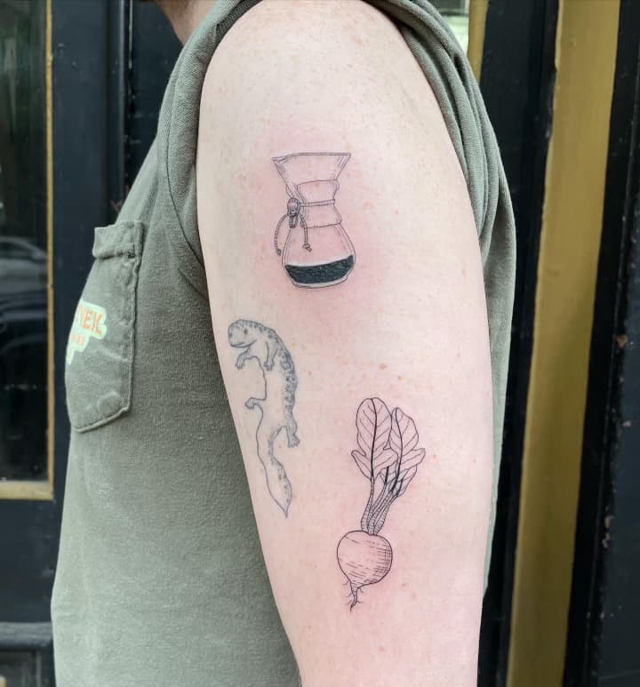 fine line chemex lizard beet arm tattoo by Ale Muñoz, Philadelphia PA