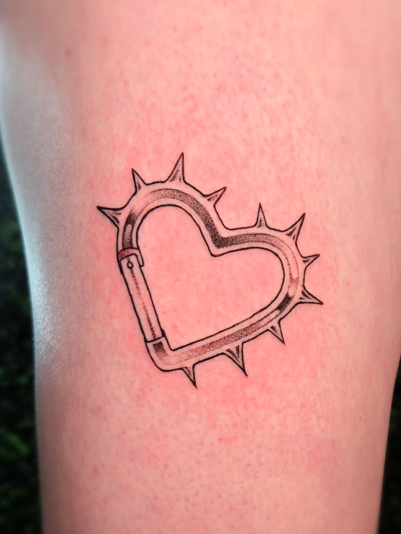 spiked carabiner heart thigh tattoo by Bird, Philadelphia PA